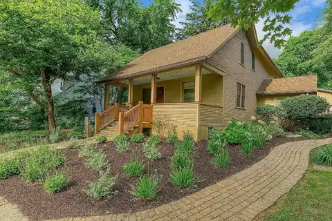 923 Ash Street, Saint Charles, IL 60174
