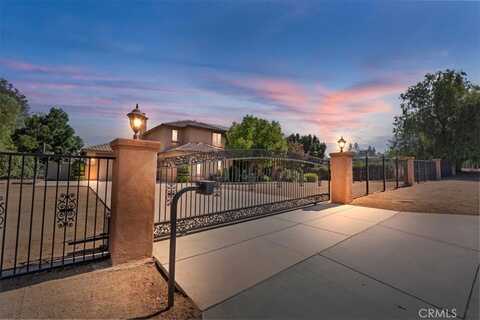 16858 Mariposa Avenue, Riverside, CA 92504