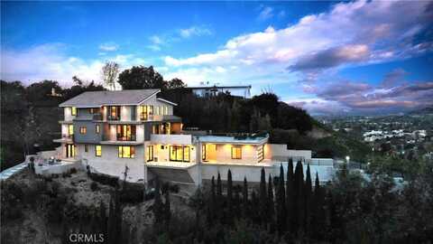 12480 Viewcrest Road, Studio City, CA 91604