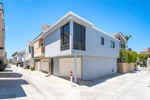226 Garnet Avenue, Newport Beach, CA 92662