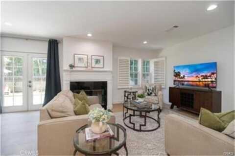 5840 White Oak Avenue, Encino, CA 91316