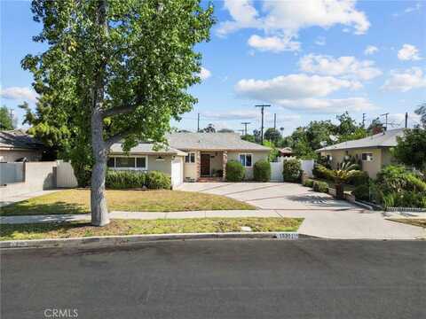 15301 Kingsbury Street, Mission Hills, CA 91345