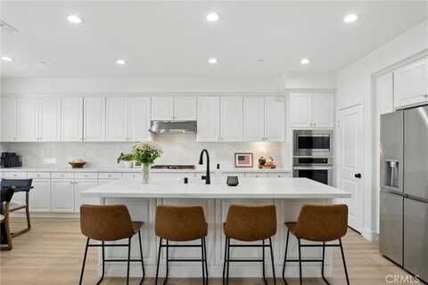 12 Rastro Street, Rancho Mission Viejo, CA 92694