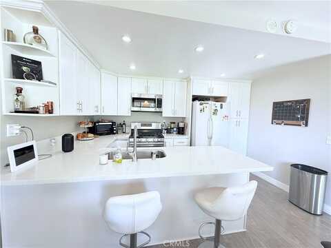 1525 Walnut Leaf Drive, Walnut, CA 91789
