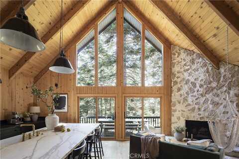 433 Annandale Drive, Lake Arrowhead, CA 92352