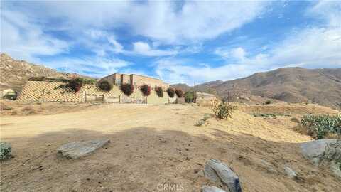 2935 Galaxie Heights Road, Riverside, CA 92507