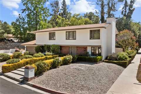5700 Fairhaven Avenue, Woodland Hills, CA 91367