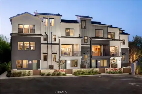 19011 Main Street, Huntington Beach, CA 92648