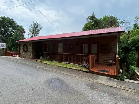 819 Mullberry, Williamson, WV 25661