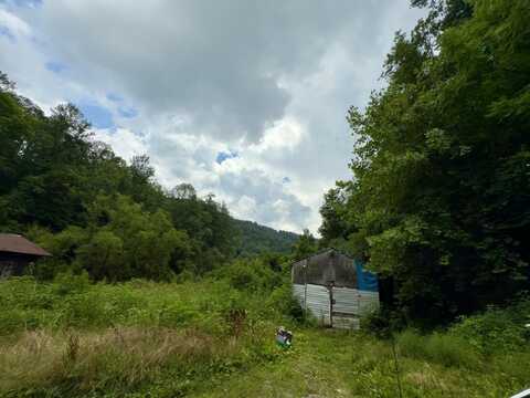543 Jefferson Road, Hueysville, KY 41640
