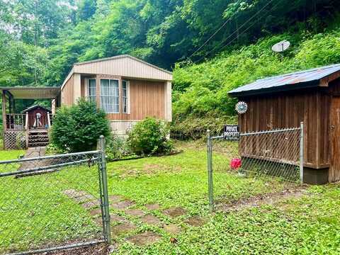 288 Lick Creek, Rd, Lick Creek, KY 41540
