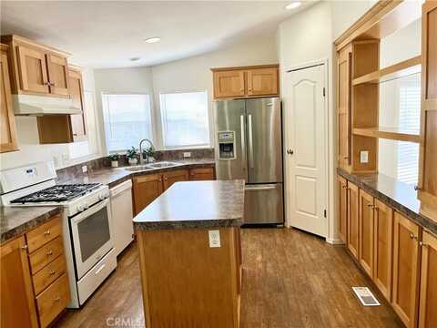 11401 N Topanga Cy, Chatsworth, CA 91311