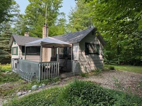 20182 State Hwy M-123 HWY, Newberry, MI 49868