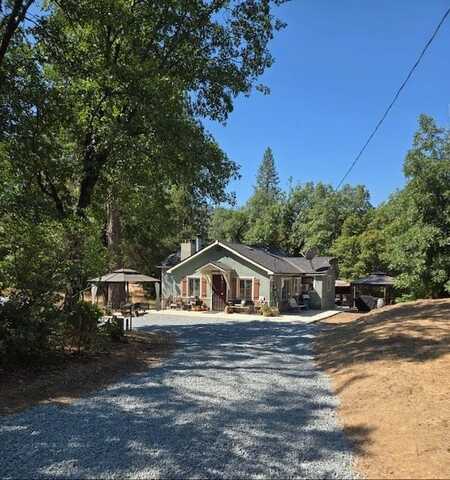 37969 Road 422, Oakhurst, CA 93644