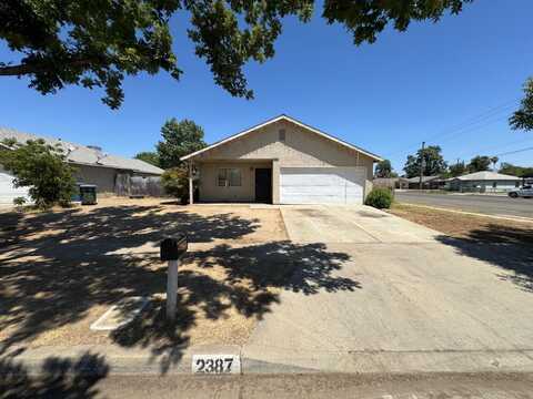 2387 Backer Avenue S, Fresno, CA 93725