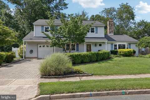 8 COATES ROAD, ALLENTOWN, NJ 08501