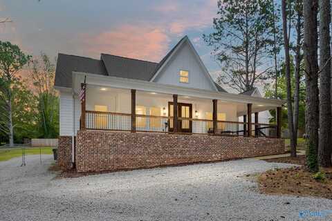 985 Pine Grove Road, Harvest, AL 35749