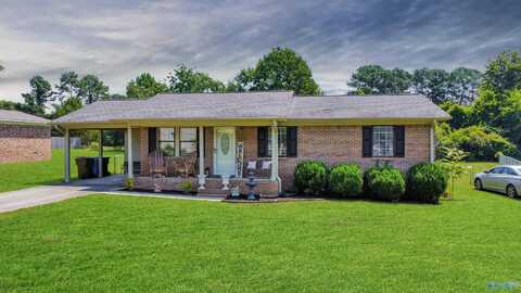 1620 Peach Orchard Road NW, Hartselle, AL 35640