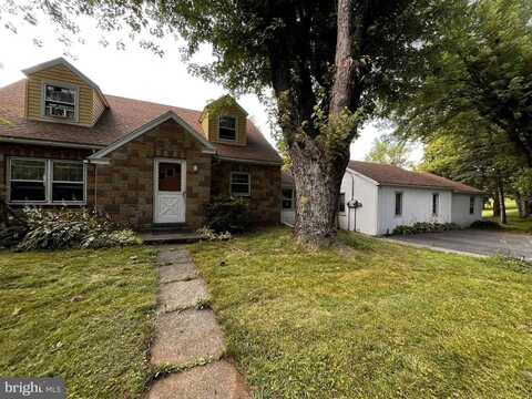 5984 ROUTE, RIEGELSVILLE, PA 18077