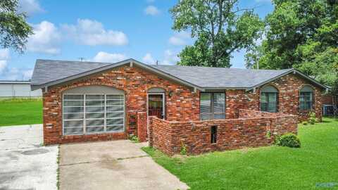 2407 Morgan Avenue, Decatur, AL 35601