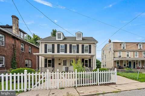 239 FAIRVIEW ROAD, CRUM LYNNE, PA 19022