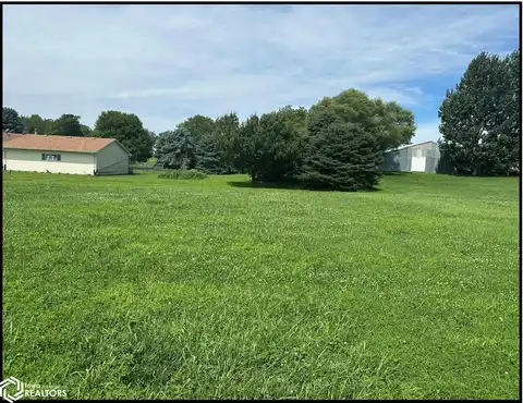 806 Jones Street, Walnut, IA 51577