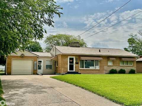 1416 HAGEMANN Avenue, Burlington, IA 52601