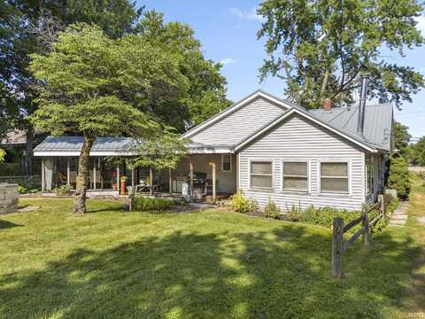 7547 Auburn Road, Fort Wayne, IN 46825