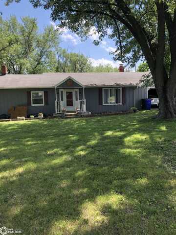 324 Elmdale Avenue, Ottumwa, IA 52501