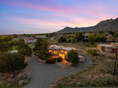 12001 DEL REY Avenue NE, Albuquerque, NM 87122
