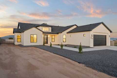 324 2nd Street NE, Rio Rancho, NM 87124