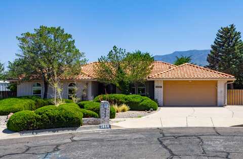 5900 LOS HERMANOS Court NE, Albuquerque, NM 87111