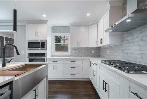 3655 Wassaw Lane, Berkeley Lake, GA 30096