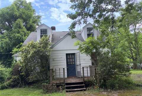 26014 Pettibone Road, Oakwood, OH 44146