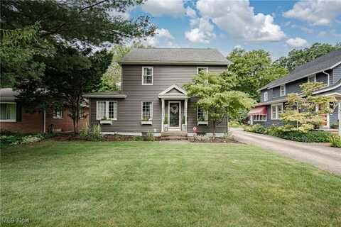 284 Kenilworth Drive, Akron, OH 44313