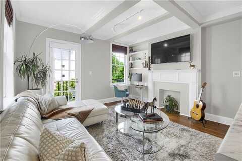 2840 Peachtree Road NW, Atlanta, GA 30305