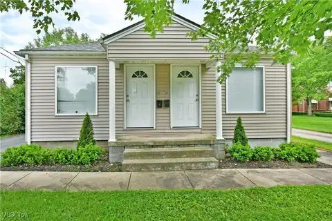 1545 1547 Tod Avenue NW, Warren, OH 44485