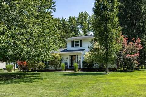 6738 Westview Drive, Brecksville, OH 44141