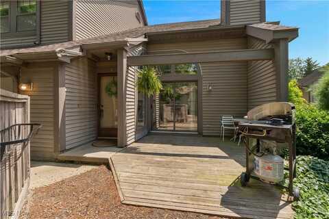 1173 Red Tail Hawk Court unit: 4, Youngstown, OH 44512