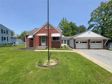 15920 Grove Street, Middlefield, OH 44062