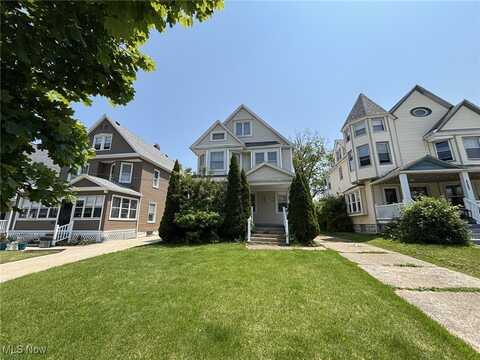 1481 Robinwood Avenue, Lakewood, OH 44107