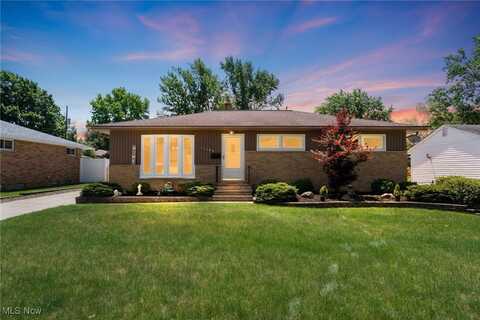 11183 Johnson Drive, Parma, OH 44130