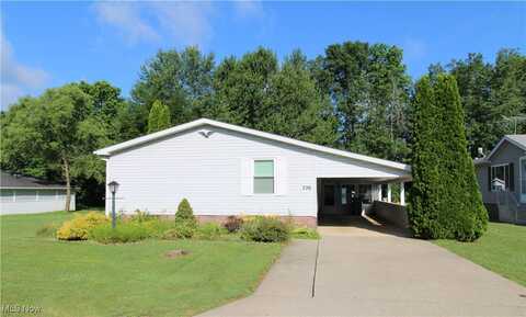 226 Troy Oaks Drive, Hiram, OH 44234