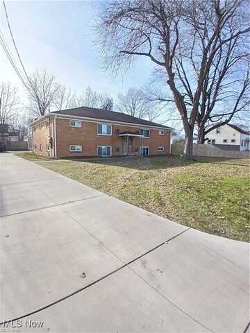 909 Cook Avenue, Boardman, OH 44512