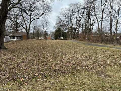 1234 Bears Den Road, Youngstown, OH 44511