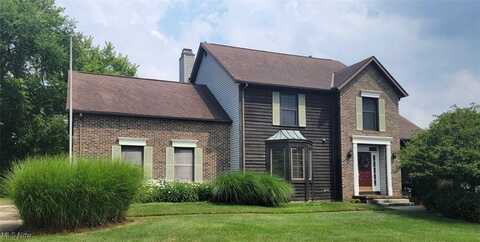 8883 Michaels Lane, Broadview Heights, OH 44147