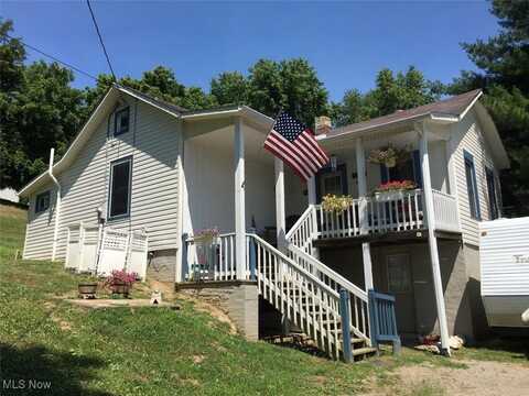 221 Washington Street, Corning, OH 43730