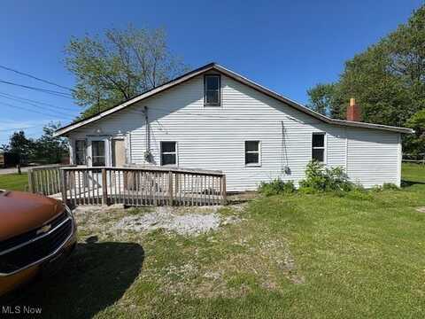 24 Iroquois Avenue, Painesville, OH 44077