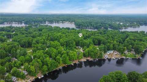 2191 Deer Run, Roaming Shores, OH 44084
