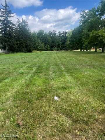 Newton Falls Road, Ravenna, OH 44266
